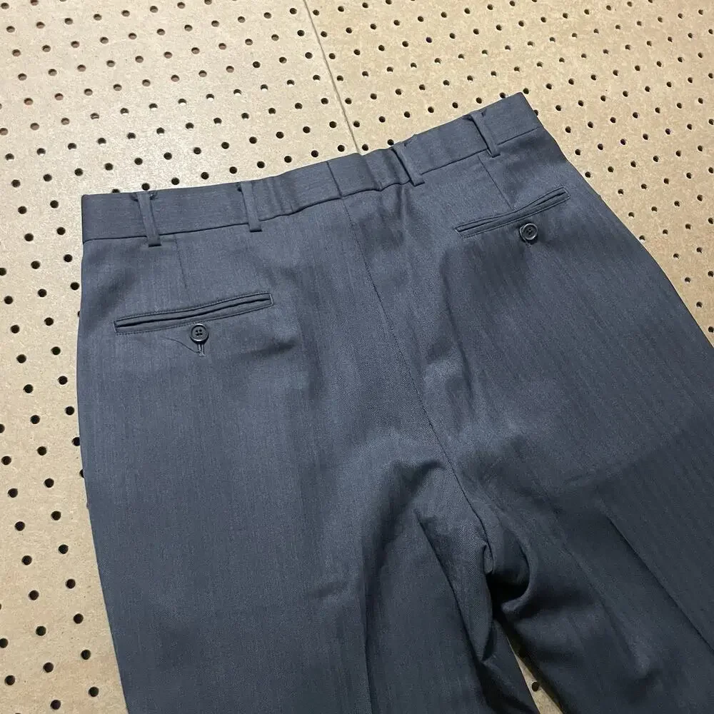 Brooks Brothers Saxxon Suit Mens 44 S Gray Madison 1818 2pc Pants 32x27.5 USA